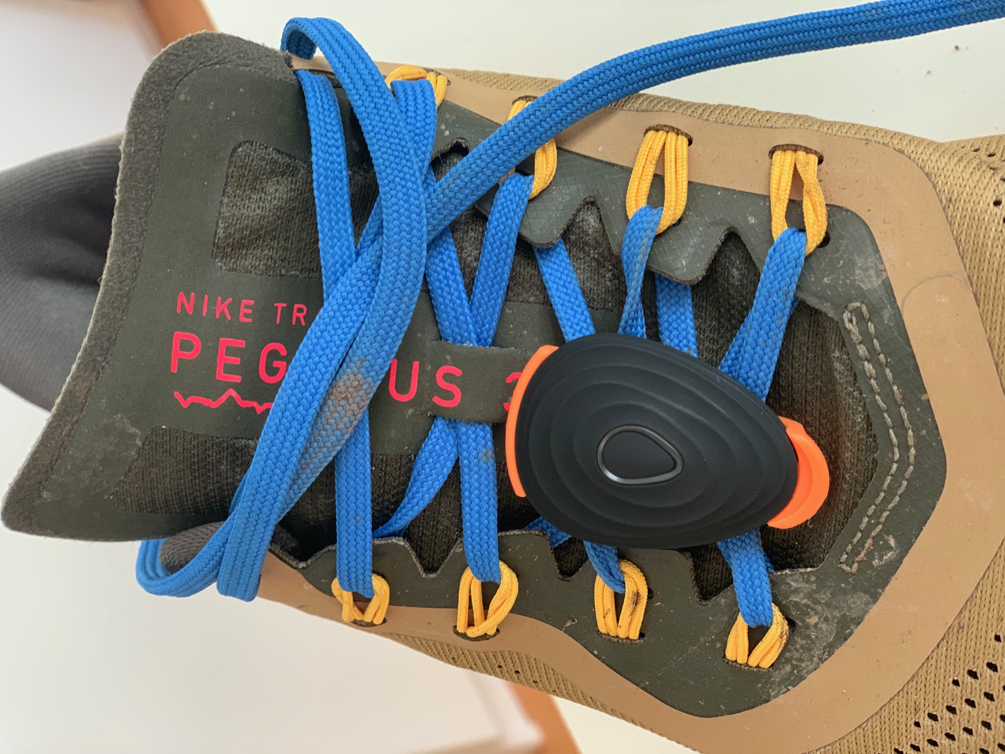 STRYD device on a running shoe (www.stryd.com)